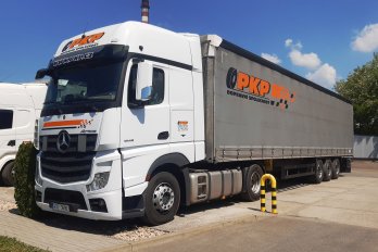 Návěs plachtový (standard)